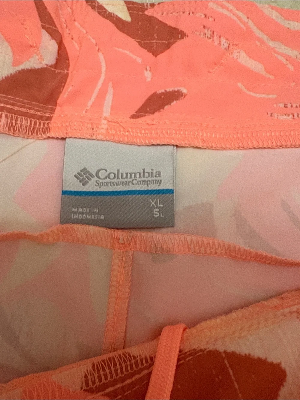 Columbia Women’s Coral Pink Patterned Athletic Shorts